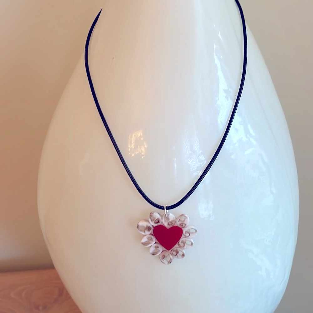 HAND CRAFTED PENDANT CORD NECKLACE SEASHELL HEART CHOKER BOHO CHARM MEDALLION - Picture 6 of 11